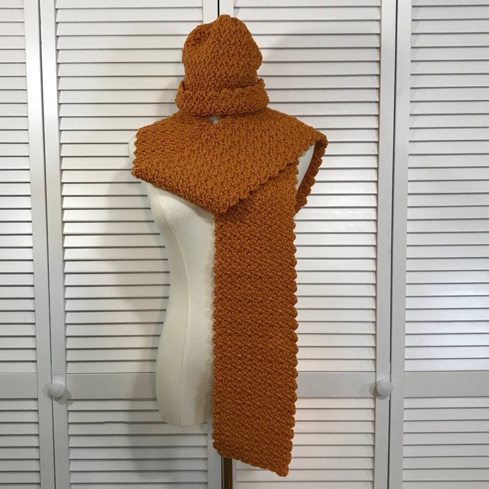 NWT Crochet Boho Cottage Curry Brown Beanie Scarf 64” Textured Winter Set